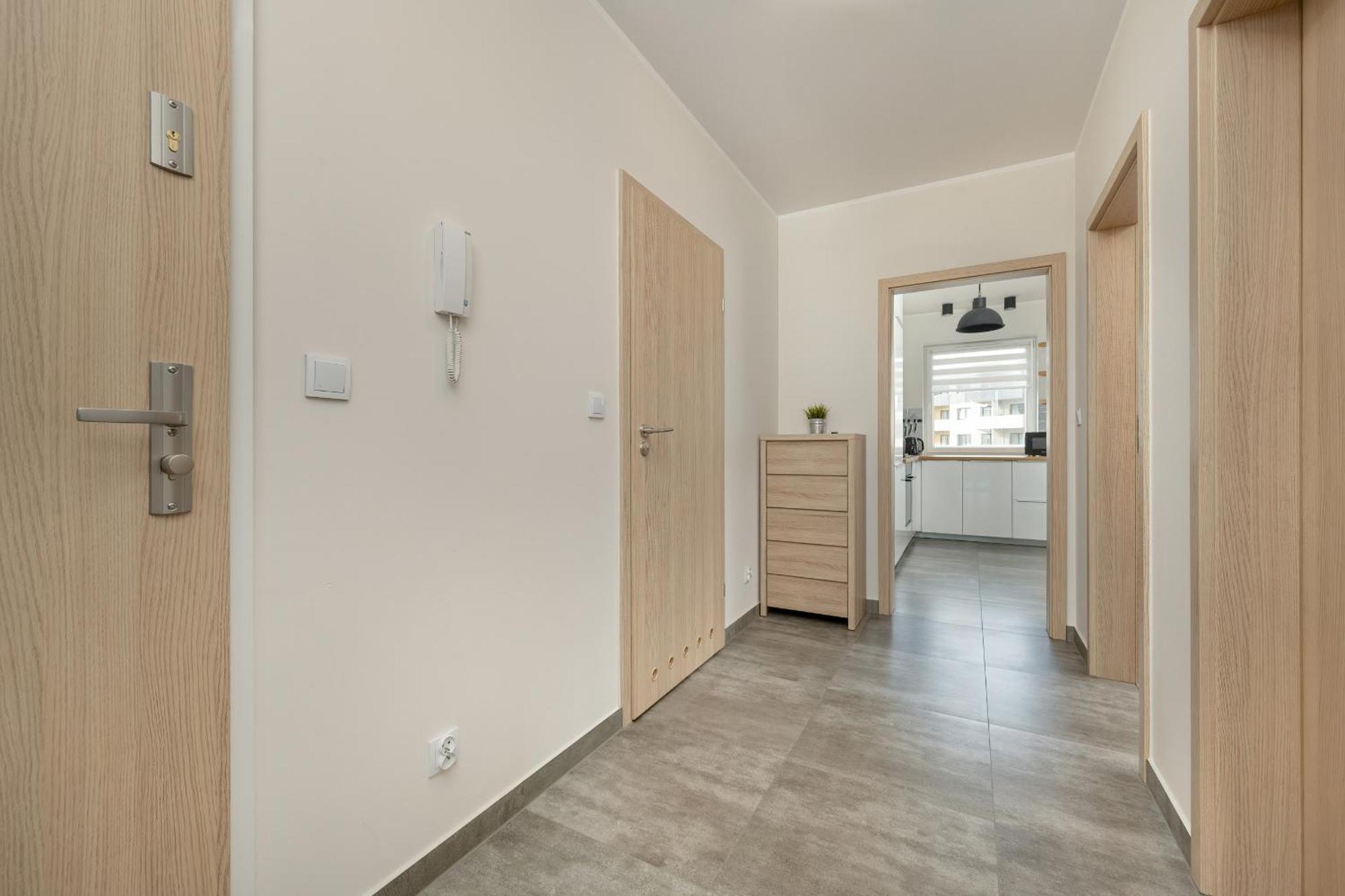 One Bedroom Apartment Nadodrze With Free Garage Wroclaw By Noclegi Renters Eksteriør billede